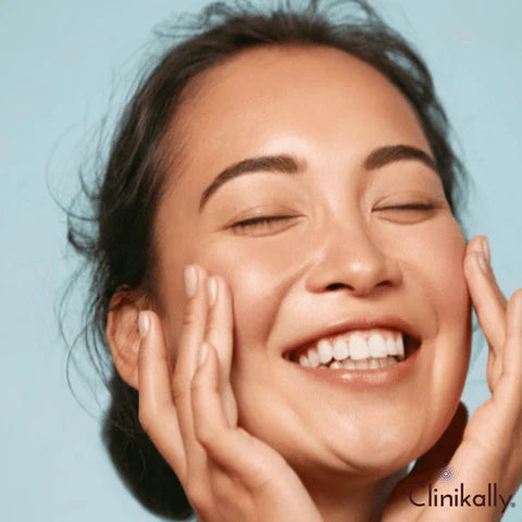 Exfoliates dead skin cells