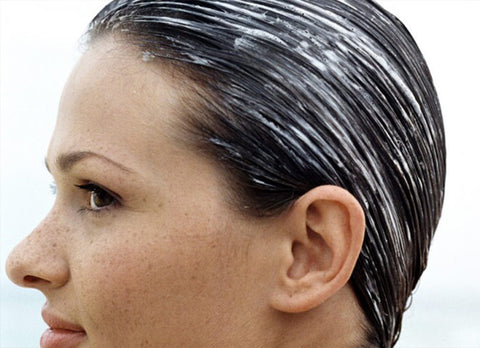 Is Minoxidil (Rogaine) Safe for Women? Doctor's Guide